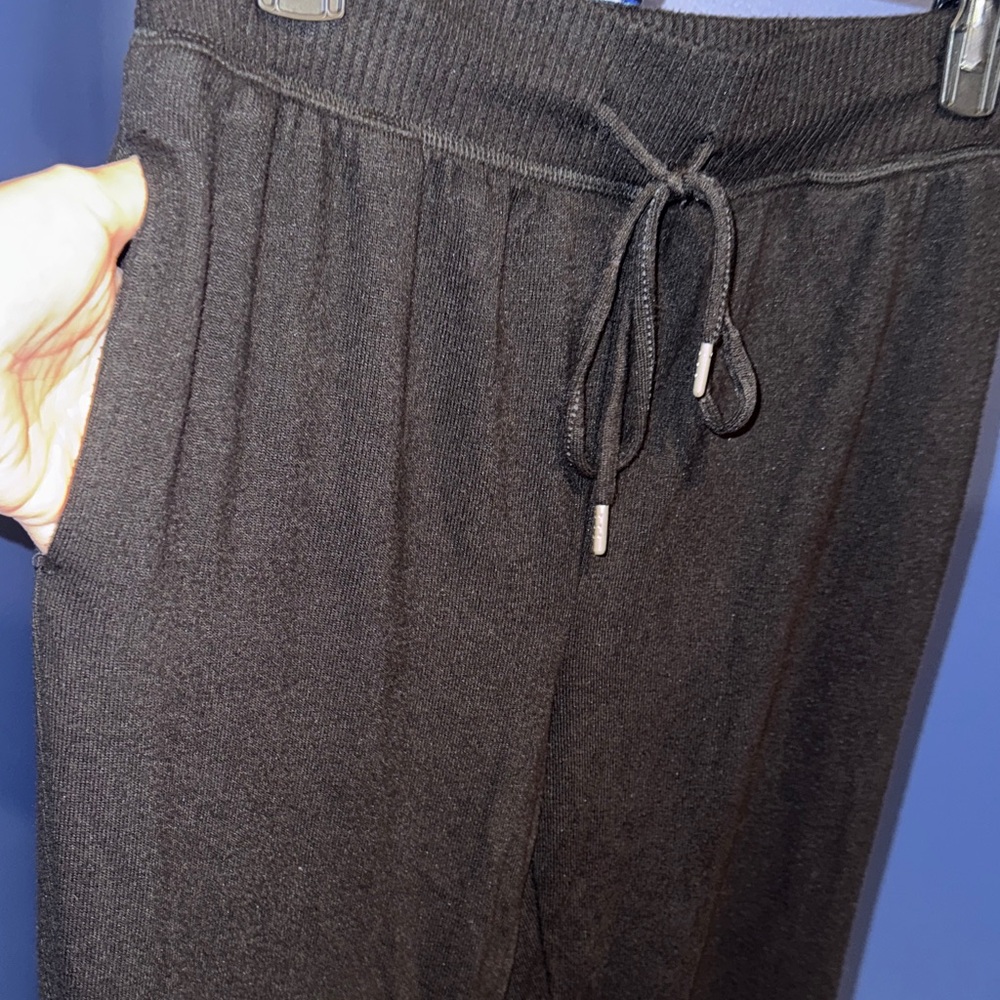No Boundaries-  Black Jogger Pants & Sherpa Hooded Cardigan Set Size S/M - Picture 8 of 17